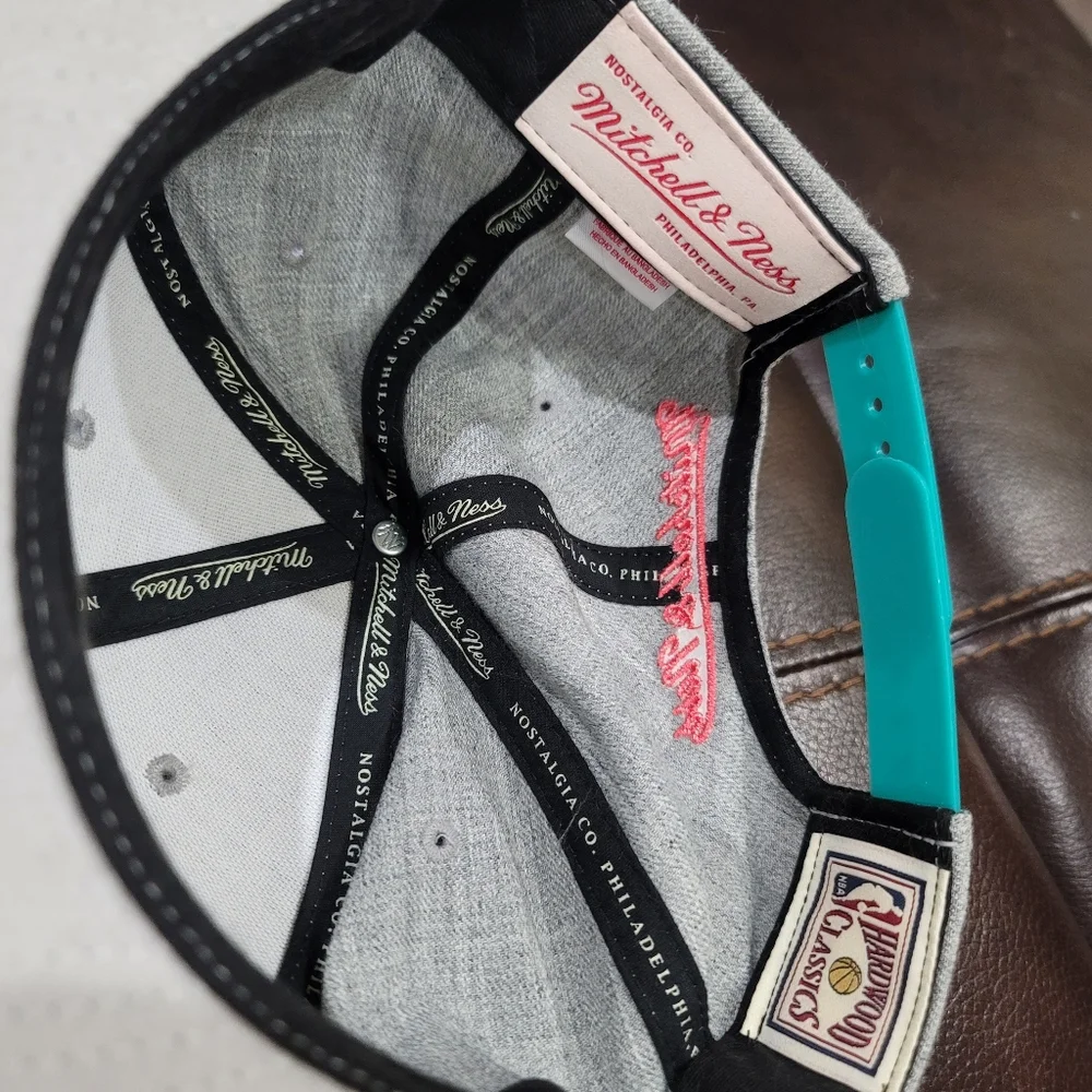 SPURS Cap - Picture 4 of 5
